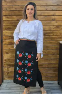 Fote brodate cu model traditional Flori 4