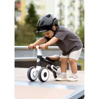 Bicicleta de echilibru Ride On Nukido Negru,de la 12 luni,scaun moale, inaltime sezut reglabila, roti din spuma EVA, cadru rezistent, manere ergonomice cu opritoare, Unghi de virare sigur al rotii cu protectie anti-rotatie