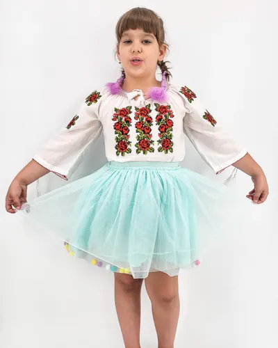 Ie traditionala fetite Evelina