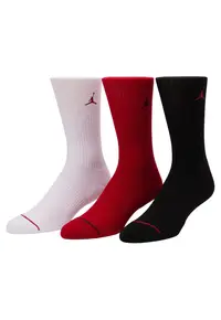 Set Sosete Sport DX9632 918 Marime 34 38 Tehnologie Dri Fit Pentru Gestionarea Umiditatii Amortizare Maxima in Zona Calcaiului Si Degetelor Contra Socurilor Banda Aderenta Pe Arc Zone Intarite Multicolor 3 Perechi