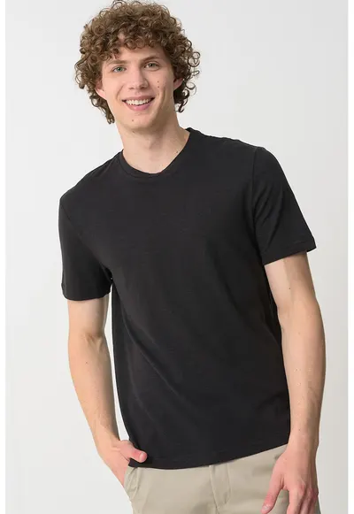 Tricou din amestec de bumbac organic si in - Negru