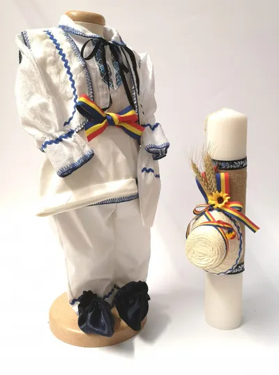 Set Costum National Victoras 7 si Lumanare Botez Traditional