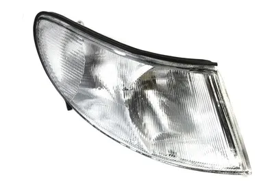 Semnalizator fata Dreapta (alb) potrivit SAAB 900 II 2.0/2.3/2.5 1993-1998 1993-1998