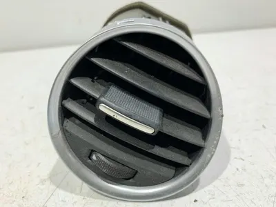 Grila ventilatie dreapta fata 3R0820902 Seat Exeo (2008-2013)