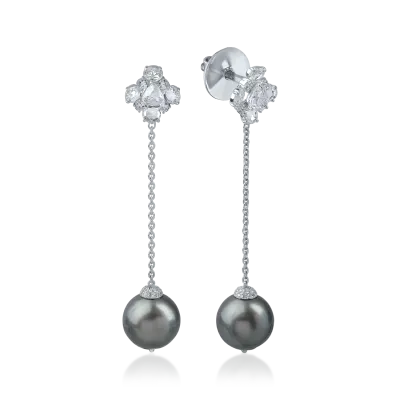 Cercei lungi din aur alb cu perle de cultura de 19.2ct si diamante de 1.8ct