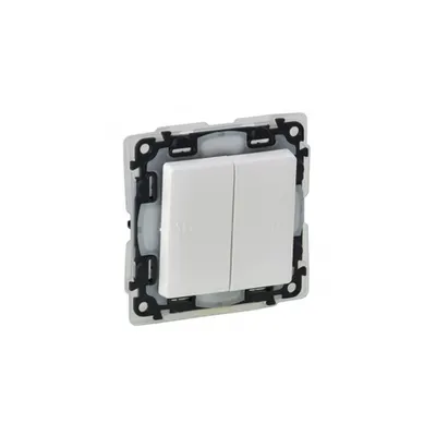 2 module Intrerupator Valena Life - 10 AX 250 V~ - IP44 - alb
