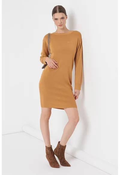 Rochie tricotata cu spate decupat - Maro camel