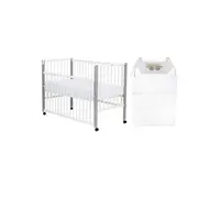 Set mobilier pentru copii, Qmini: Patut din lemn de pin cu roti, cu laterala culisanta si somiera reglabila in 3 trepte, Maya, 120x60 cm + Saltea cocos-burete-cocos, 10 cm + Comoda cu masuta de infasat, Alb