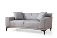 Canapea fixa PETRA, 2 locuri, gri deschis, 165x86x87 cm