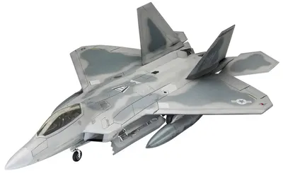 Мodel de asamblat Revell Militar : Luptători - Lockheed Martin F-22A Raptor (cu accesorii incluse )