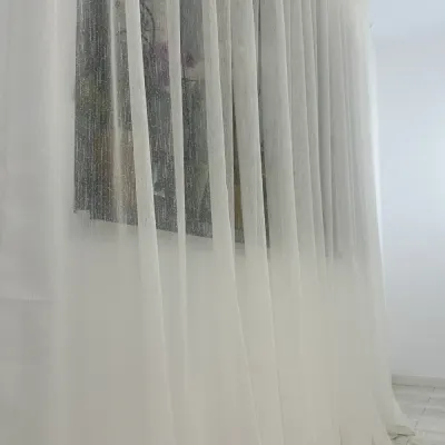 Perdea simpla cu textura tip in, Ivoire, 140cm latime x 260cm inaltime, cu rejansa pt bara