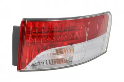 Stop tripla lampa spate dreapta ( exterior , LED) TOYOTA AVENSIS COMBI dupa 2009