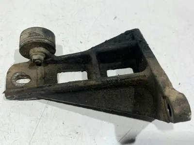 Suport motor stanga RD0143 Suzuki Grand Vitara 2 (2005->) 1.9 DDIS F9Q euro 4
