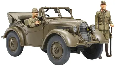 Model de asamblare TAMIYA Militar: Mașini - Japonez 4x4 Type 95 Kurogane (TAM32558)