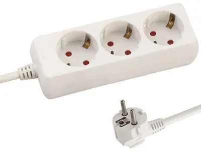Prelungitor EUROLAMP SA - 10328, 3 prize, 3m, alb