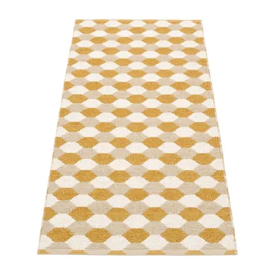 Covor tip traversă pentru interior și exterior galben ocru 70x160 cm Dana Ochre – Pappelina