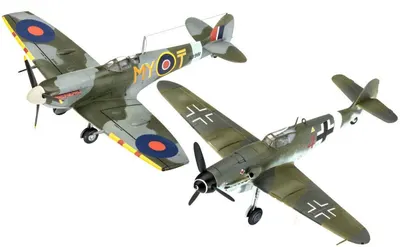 Model asamblat Revell Militar : Avioane - Bf109 G-10 & Spitfire Mk. V