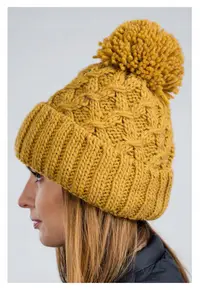 Caciula Dama Din Lana - Cz08 - Unica - Compozitie 30% Lana - 10% Viscoza - 60% Poliacril - Cu Pompon - Uni - Galben