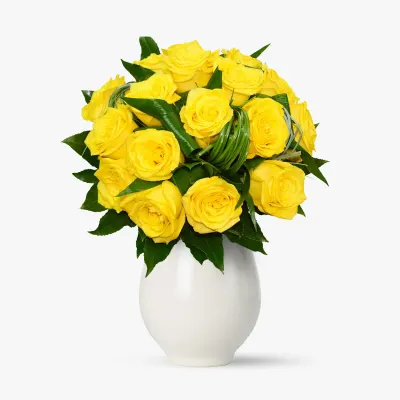 Buchet de 17 trandafiri galbeni