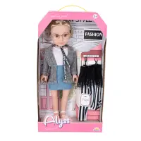 Papusa fashion, Alyss in tinuta casual
