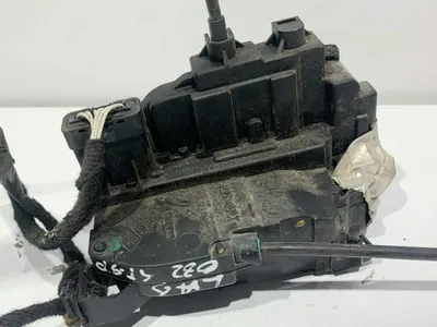 Broasca usa stanga spate 825010003R Renault Laguna 3 (2007-2010)