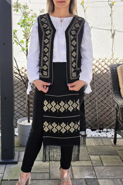 Costum Traditional Vesta si Fote Olguta 4
