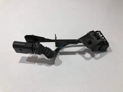 Senzor suspensie dreapta spate 4e0616576k Audi A8 (2002-2009) [4E] D3
