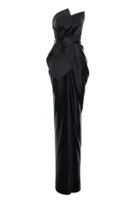Rochie cambrata lunga cu aspect de satin si aplicatii - Negru