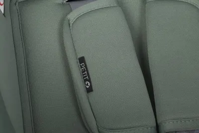 Scoica auto Colibro Petit i-Size, omologata R129, cu tetiera reglabila, copertina ajustabila, maner de transport ajustabil, pentru copii intre 40-87 cm sau 0-13 kg, Pine