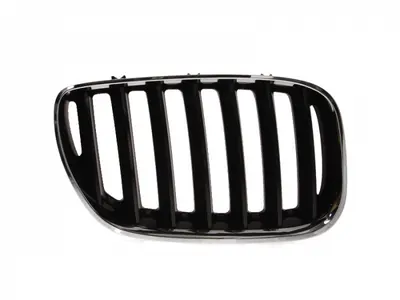 Grila radiator fata dreapta negru crom BMW X5 E53 intre 2003-2006