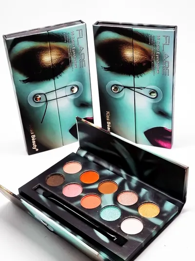 Trusa Profesionala Farduri Flare ,KISS BEAUTY-10 culori Engros
