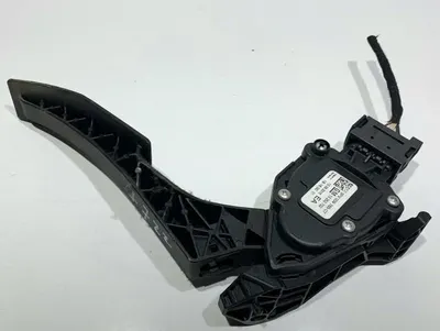 Pedala acceleratie 13252702 Opel Astra J (2009-2012) 1.7 cdti A17DTF