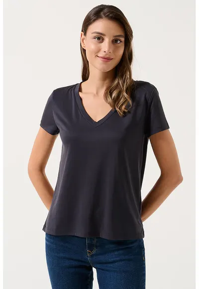 Tricou din amestec de modal cu decolteu in V Amazing - Negru stins