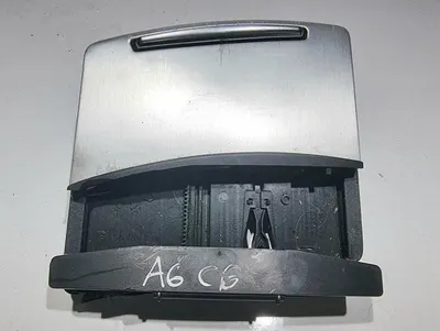 Scrumiera fata 4F2857951B Audi A6 (2004-2011) [4F2, C6]