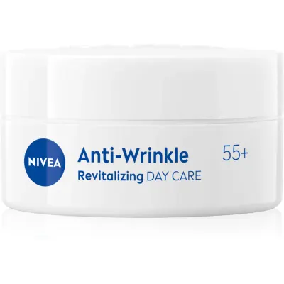 NIVEA Revitalizing crema de zi cu efect de anti imbatranire antirid 55+ 50 ml