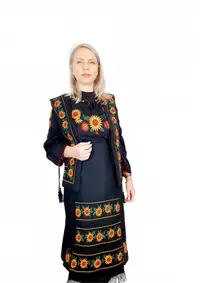Costum Popular cu broderie traditionala - Prisilla