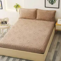Cearsaf / Husa cu Elastic Cocolino 180x200cm si 2 fete de perna 50x70cm, Capuccino, flori embosate in relief
