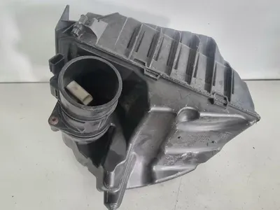 Carcasa filtru aer 8200947663 Renault Scenic 3 (2009-2011)