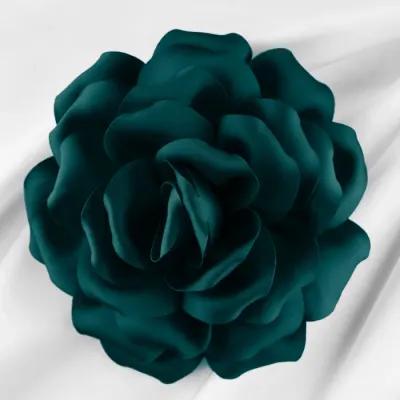 Brosa floare turcoaz inchis cu diametru de 15 cm, cu clips pentru par
