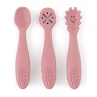 Set 3 lingurite, Petite&Mars, Diverse forme, Pentru supa, paste, alimente usoare, Dezvolta simturile si abilitatile senzoriale, Silicon, Fara BPA, 6 luni+, Roz