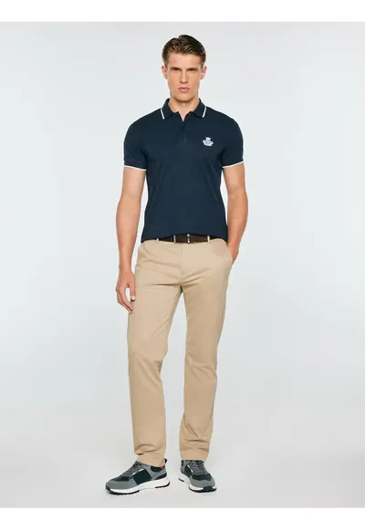 Tricou polo slim fit cu detaliu brodat