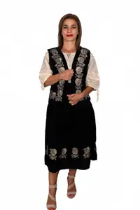 Costum Vesta si Fusta