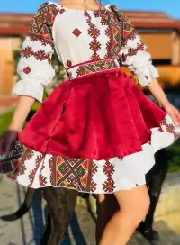 Rochie Traditionala stilizata cu Laura 12
