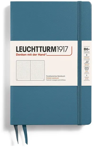 Caiet Leuchtturm1917 Paperback - B6+, albastru, pagini cu puncte, copertă rigidă