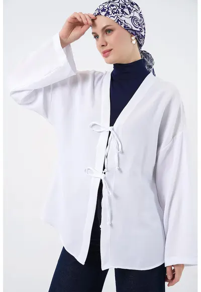 Bluza lung cu maneci - detalii cu legare - alb