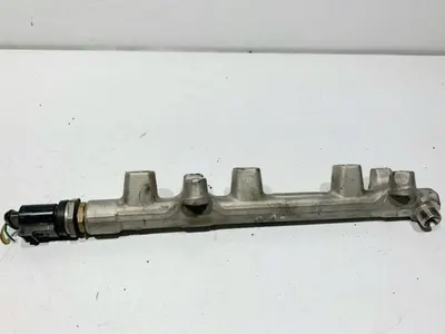 Rampa injectoare 05C133320A Volkswagen Polo VI facelift (2021->) AW 1.0 tsi DLAC