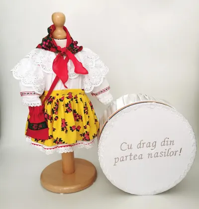 Set Traditional Botez Camelia 3