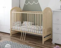 Patut din lemn pentru copii Tymon natur 120 x 60 cm, design modern cu somiera reglabila si 3 bare laterale detasabile 0-4 ani