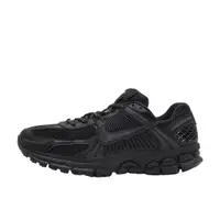 Vomero 5 Triple Black