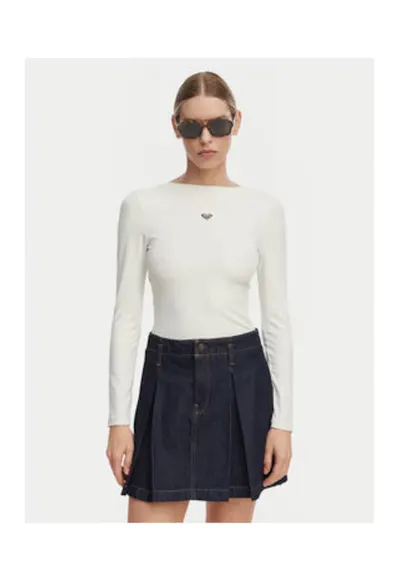 Bluza cu model petrecut pe spate
